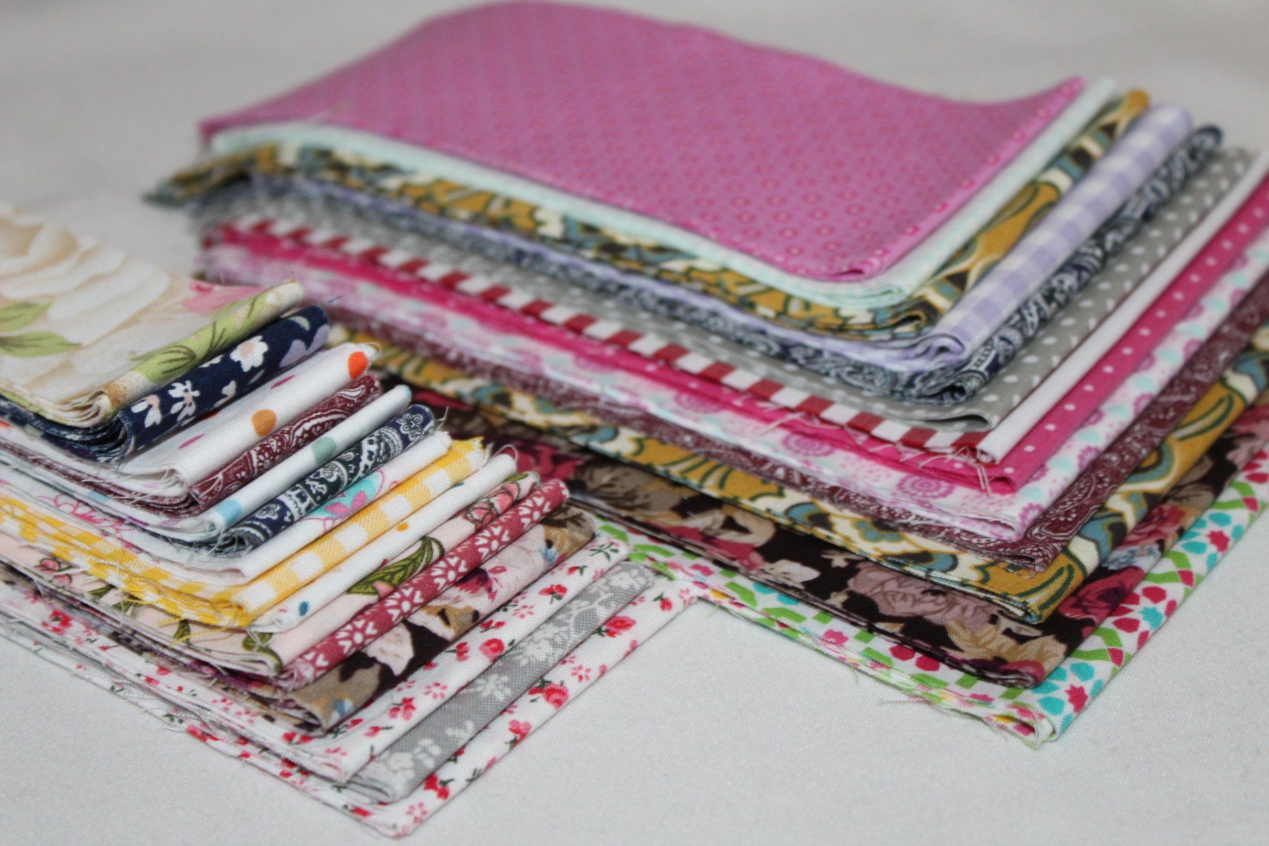 Stoffe: ***AUSVERKAUF*** Stoffpaket(3) BW Stoffresten Patchwork – Neu (gemäss Beschreibung) aus Obfelden von solomon111