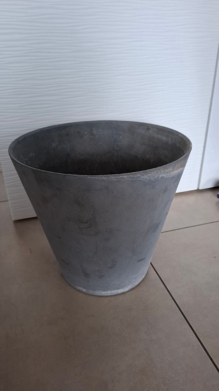 Vasi per fiori: Blumentopf – Usato da Rickenbach b. Wil venduto da VeryLovelyThings