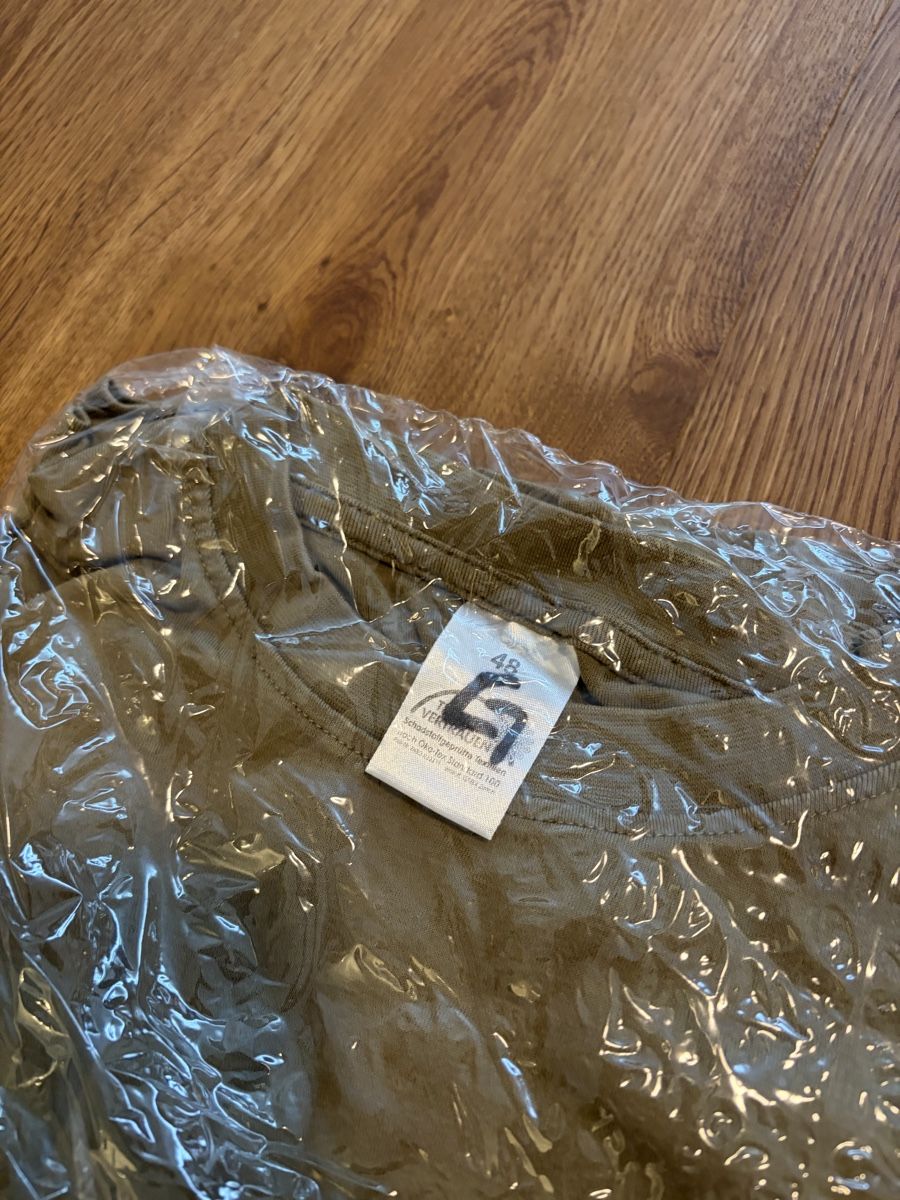 Armée suisse T-shirts: Armee Shirt olive ungeöffnet Grösse 48 – Neuf avec emballage d'origine à Thalwil par Counterdude 5
