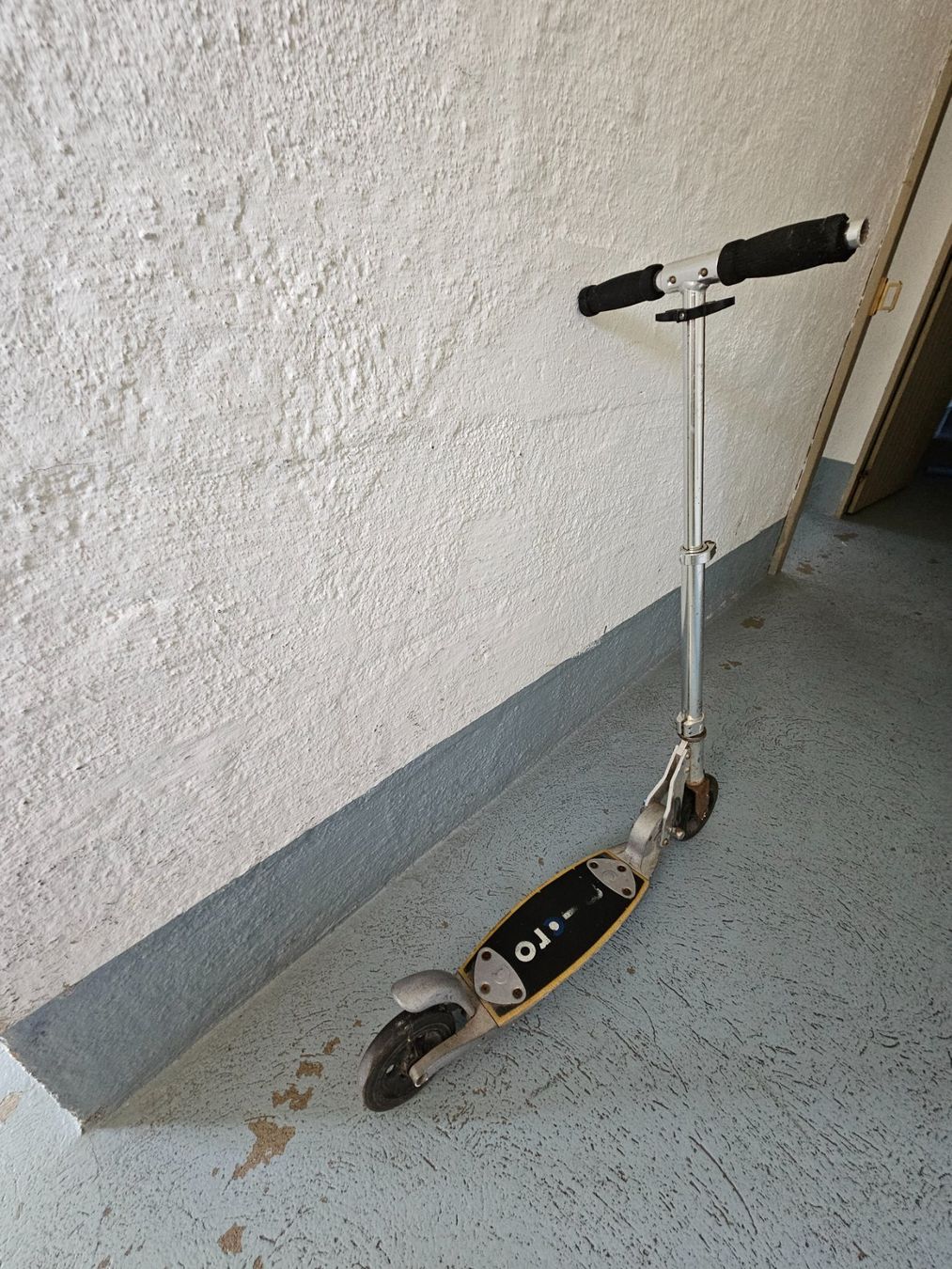 Kickboard: Micro Kickboard – Gebraucht aus Hombrechtikon von 31071996 2