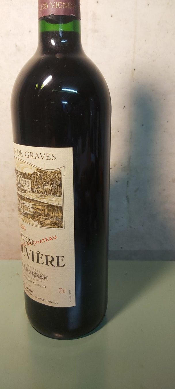 Wein: 1 Flasche Château La Louvière 1996 – Neu (gemäss Beschreibung) aus Uffikon von Betterwo 2