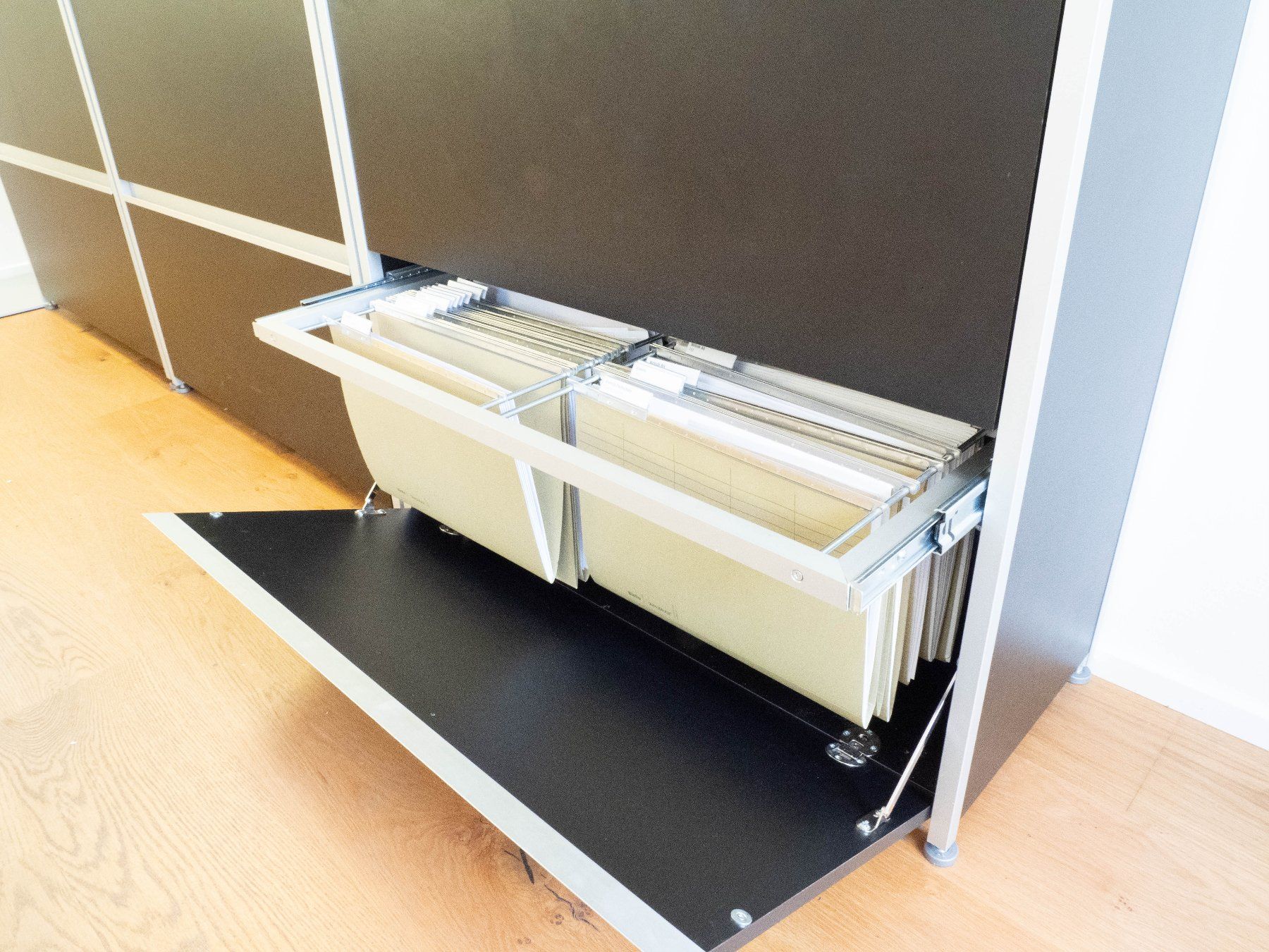 Kommoden: 3 Sideboards mit Hängeregister – Gebraucht aus Luzern von ricardese 2