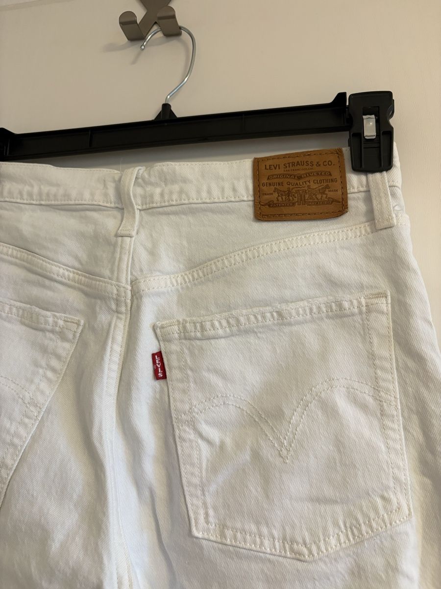Levi's Jeans: Levi's Ribcage Straight Jeans – Usato da Weisslingen venduto da Ali_z8vw