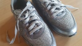 Basket en cuir grandeur 39 marque Ecco