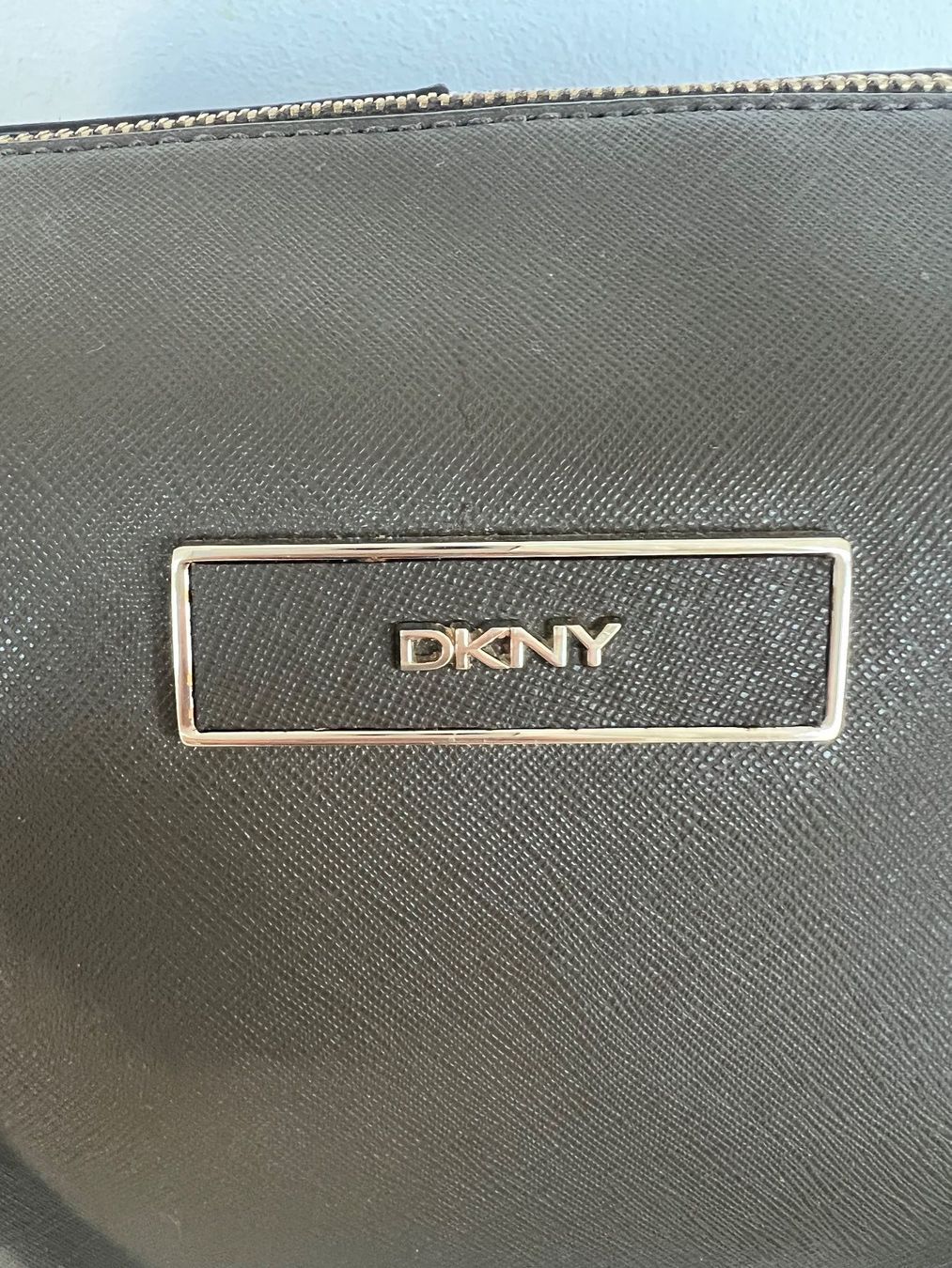DKNY Sacs femmes: DKNY Handtasche braun – D'occasion à Schenkon par beetastic 6