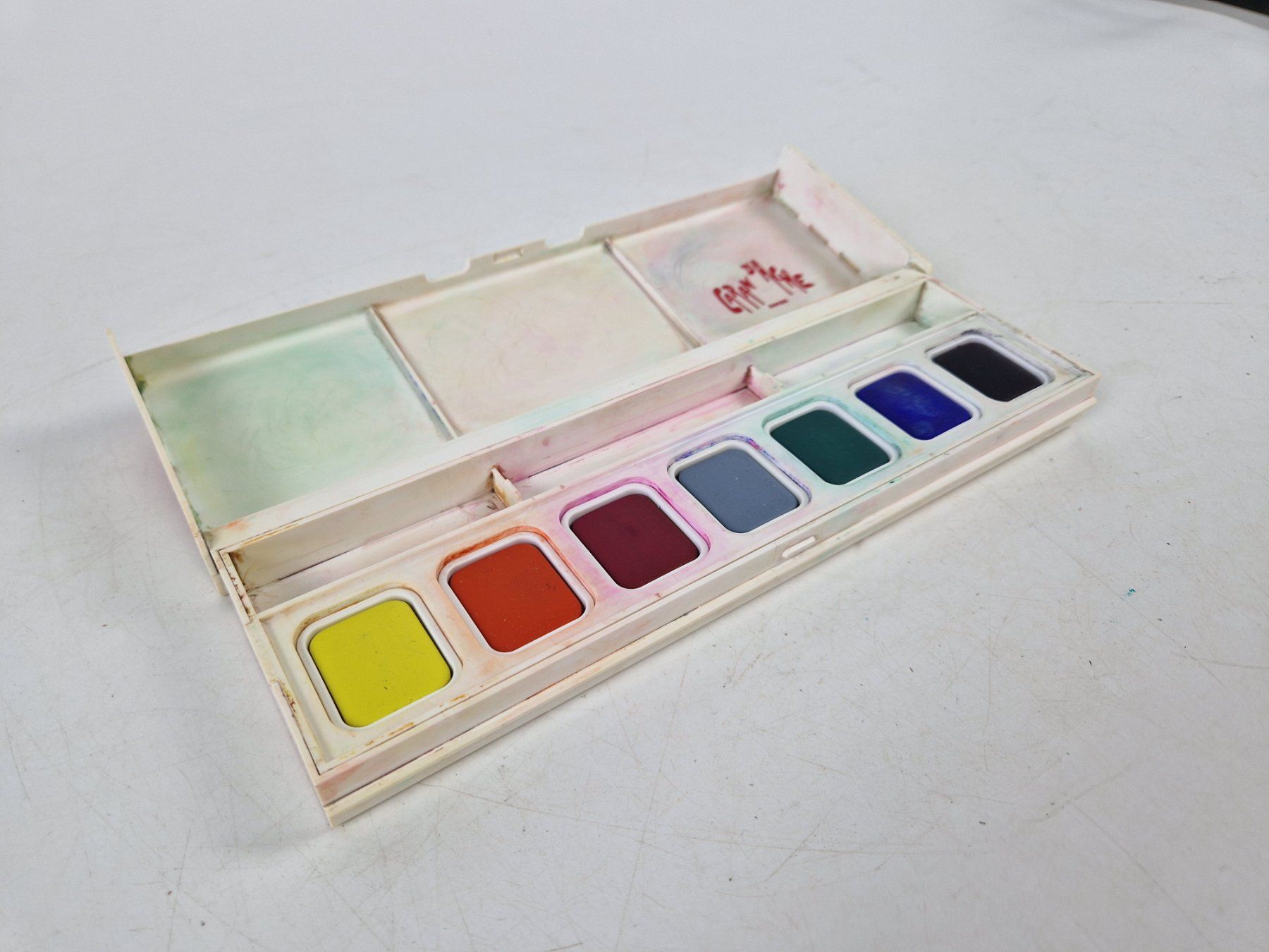 Colori: CARAN D'ACHE Gouache Wasserfarben-Set – Usato da Muhen venduto da Restwert_Muhen