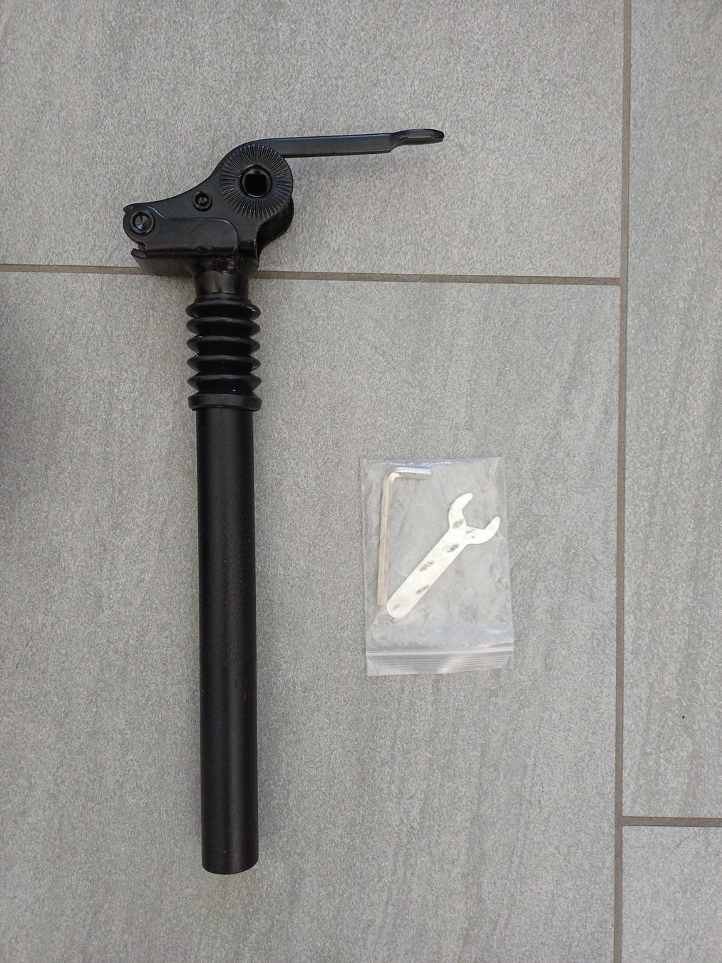 Accessori per altri veicoli: Sitz Nachrüstset für E- Scooter – Nuovo e nell'imballaggio originale da Rorschacherberg venduto da AlpGets 3