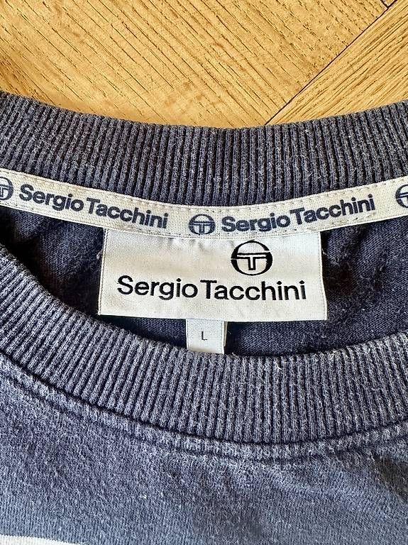 T-shirt: Sergio Tacchini Shirt - L – Usato da Basel venduto da thmnn 2