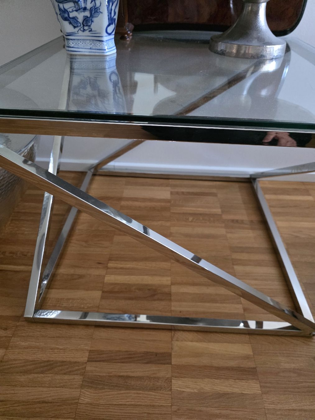 Tavoli: Sehr schönes Tisch 60x60 – Usato da Basel venduto da soomer