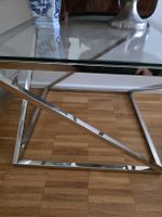 Sehr schönes Tisch 60x60 