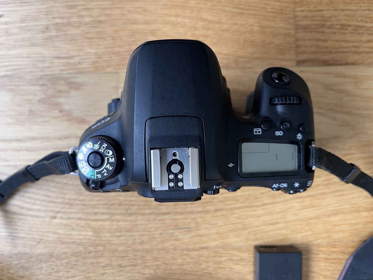 Canon Fotocamera: Canon EOS 77D – Usato da Zürich venduto da a.b.2025 1