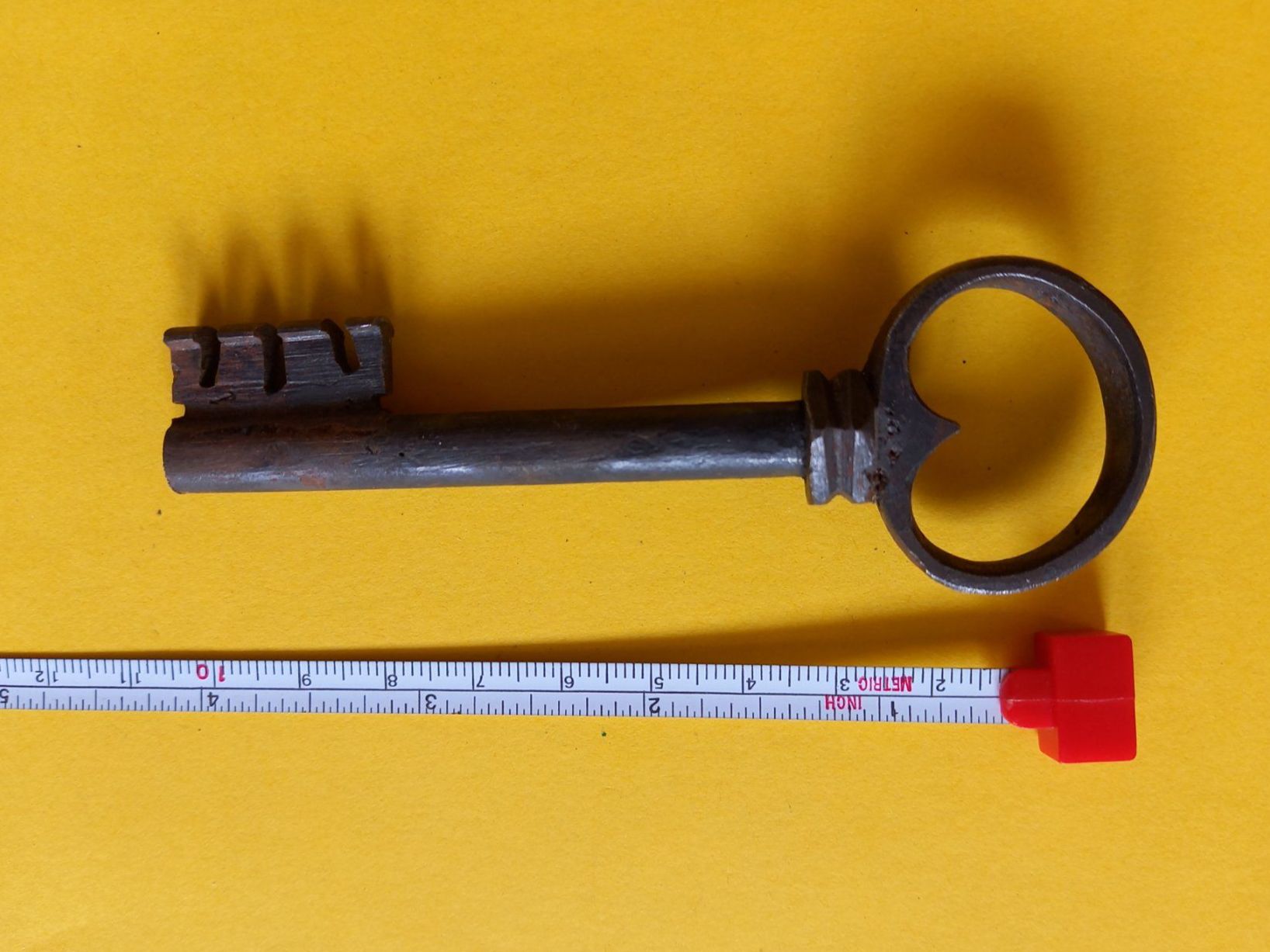 Schlüssel: Clef ancienne en fer forgé – Gebraucht aus Rossens FR von Souris1 1