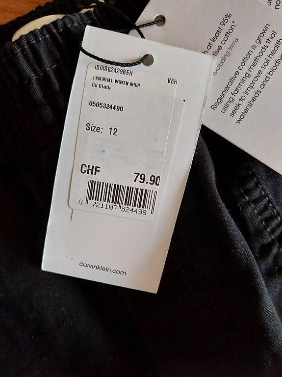Calvin Klein Hosen: Short garçon Calvin Klein neuf – Neu und originalverpackt aus Confignon von dou_76gz 2