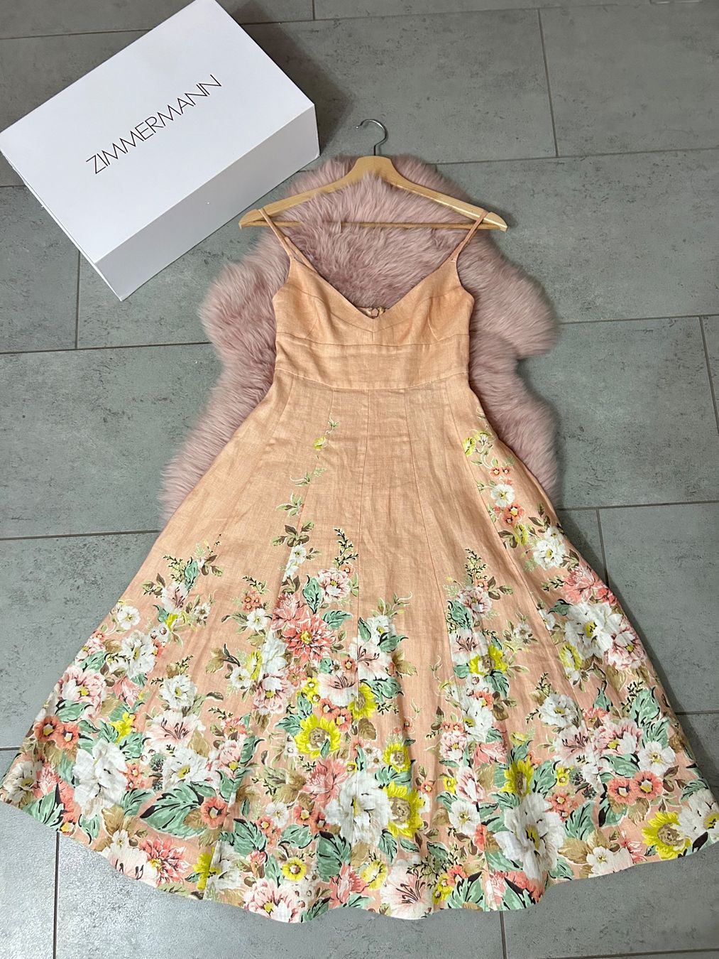 Zimmermann Vestiti: Zimmermann Floral Elegant Midi Dress – Usato da St.Josefen venduto da lop_lh8d 4