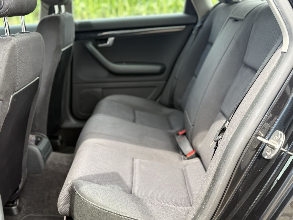 Audi Autos: Audi A4 1.8 T Automat – D'occasion à Ruswil par hek_ms8r 4