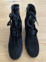 Schwarze Wildleder Stiefeletten, Grösse 39
