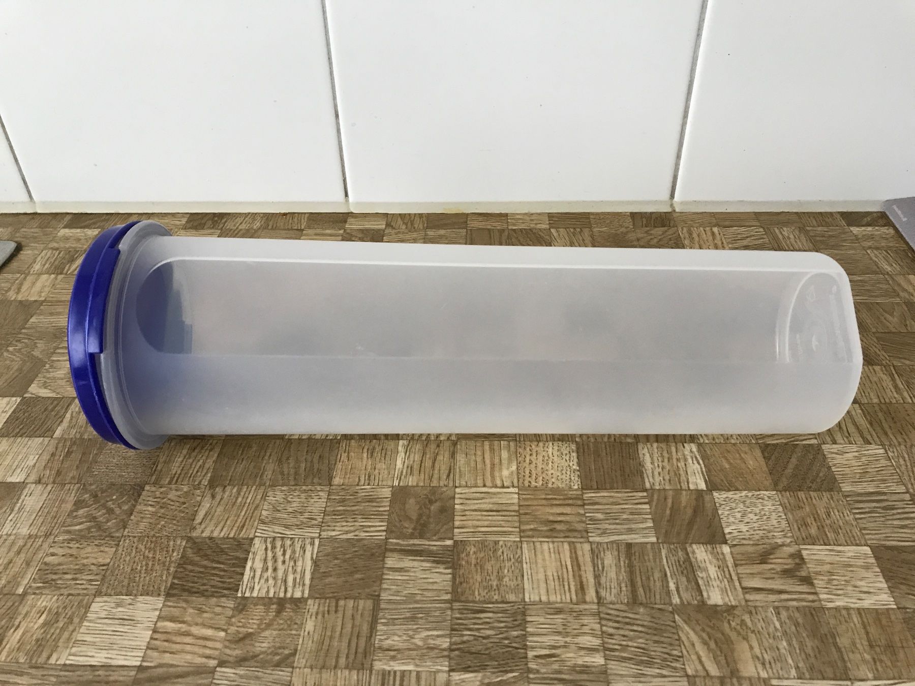 Tupperware Contenitori & Simili: Tupperware Spaghettidose mit Dosiereinsatz – Usato da Birmensdorf ZH venduto da Hilhan