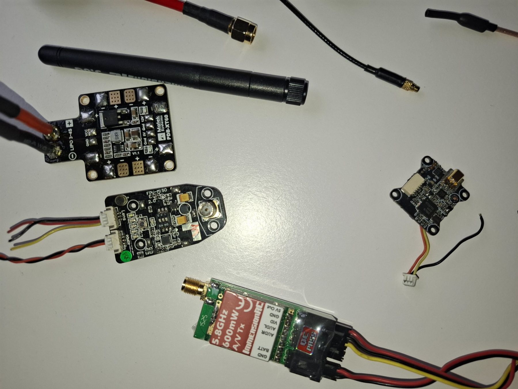 Modellismo RC: FPV Parts Bundle Foxeer RunCam TrampHV GPS VTX – Usato da Buchs SG venduto da aut_6wln