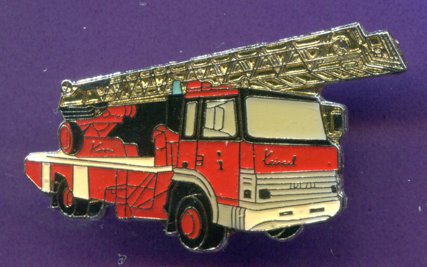 Placchette & Badge: Feuerwehrauto  mit Drehleiter – Usato da Winterthur venduto da Sammleroase