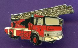 Feuerwehrauto  mit Drehleiter