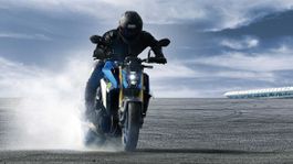 Neufahrzeug Suzuki GSX-S1000 Nakedbike mit 25% Rabatt
