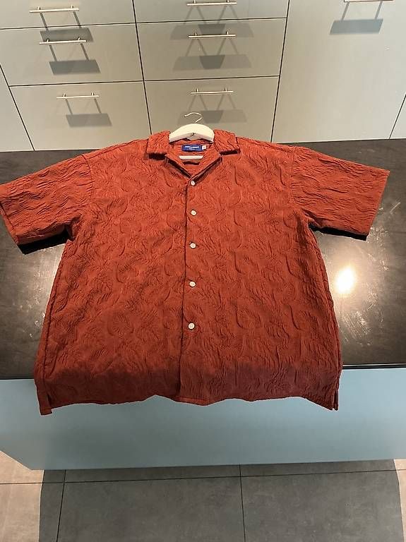 Camicie: Jack & Jones Kurzarmhemd Rostrot – Usato da Elsau venduto da mor1ano