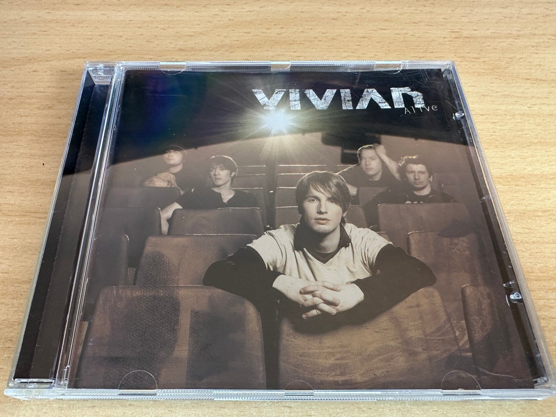 CDs: Vivian – Alive – Gebraucht aus Rikon im Tösstal von Alpenmutz