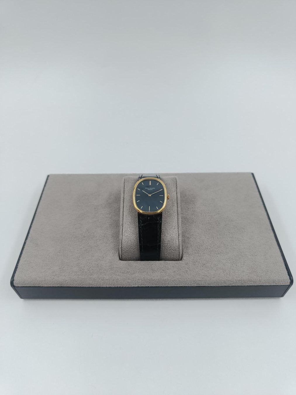 Patek Philippe Orologi: PATEK PHILIPPE "ELLIPSE" , 3648  MIT ARCHIVAUSZUG – Usato da Luzern venduto da EdiGem 2