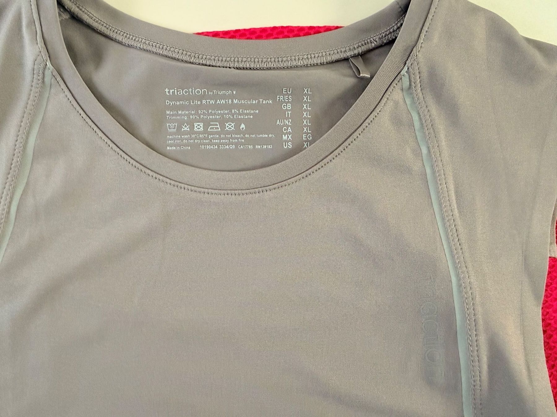 Triumph Tops: TRIUMPH, Tanktop DYNAMIC LITE MUSCULAR, Grösse XL – Neuf avec emballage d'origine à Rudolfstetten par gst_g7xl 3