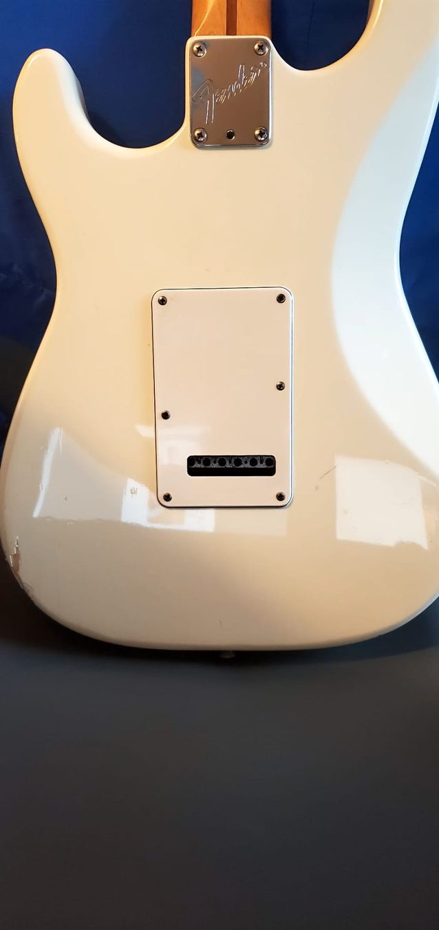 Fender Strumenti musicali: Fender Stratocaster Made in USA – Usato da Riehen venduto da Oray 1