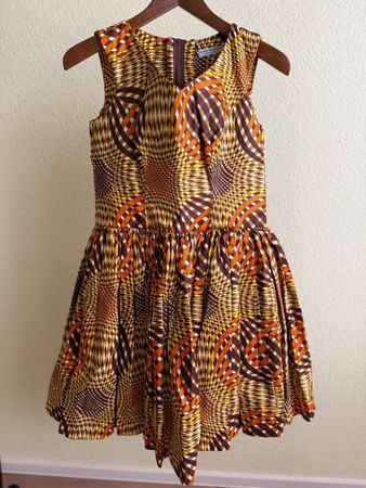 Kleid ärmellos mit geometrischem Muster braun orange