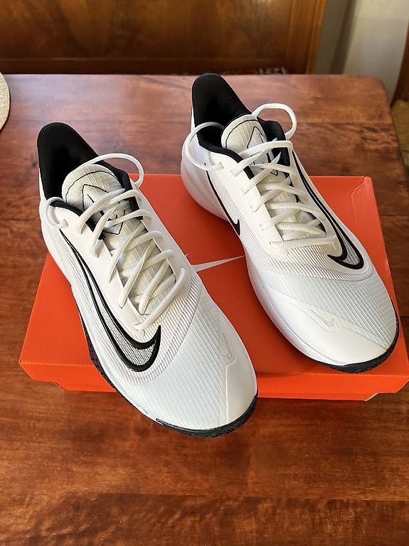 Herrenschuhe: Nike Precision 7 – Gebraucht aus Arogno von mat_r8nt 1