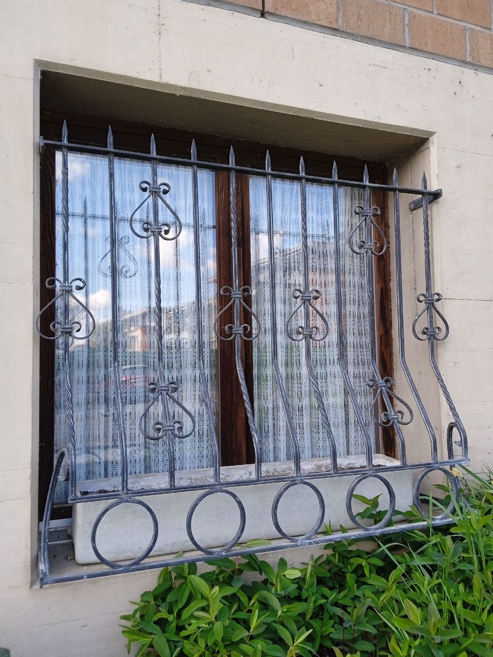 Gitter & Roste: Fenstergitter – Gebraucht aus Allschwil von Sylvia50