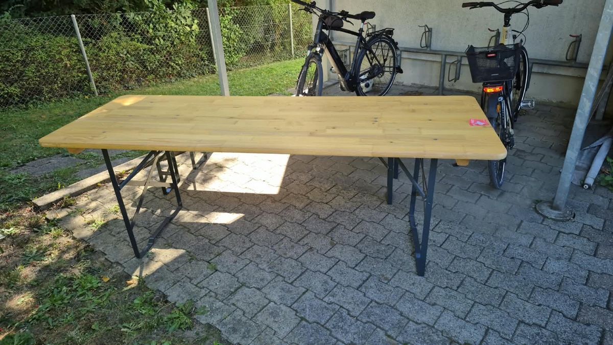 Set di tavolo e panche: Festbankgarnitur – Nuovo (secondo la descrizione) da Zürich venduto da Elias20sp 1