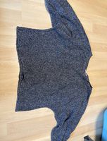 Grau melierter Pullover
