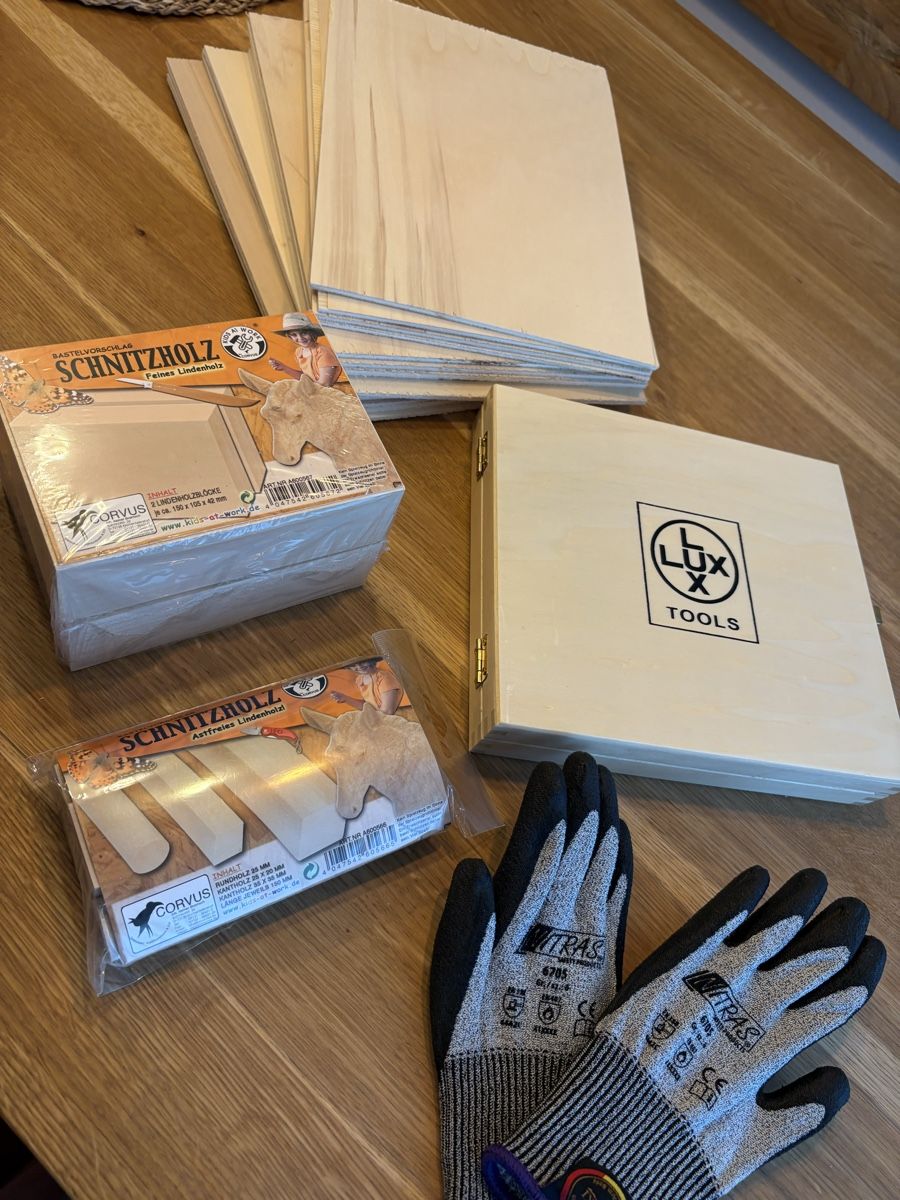 Lux Tutti gli attrezzi: Grosses Schnitzset Lux Tools neuwertig – Nuovo (secondo la descrizione) da kaiseraugst venduto da natig 1