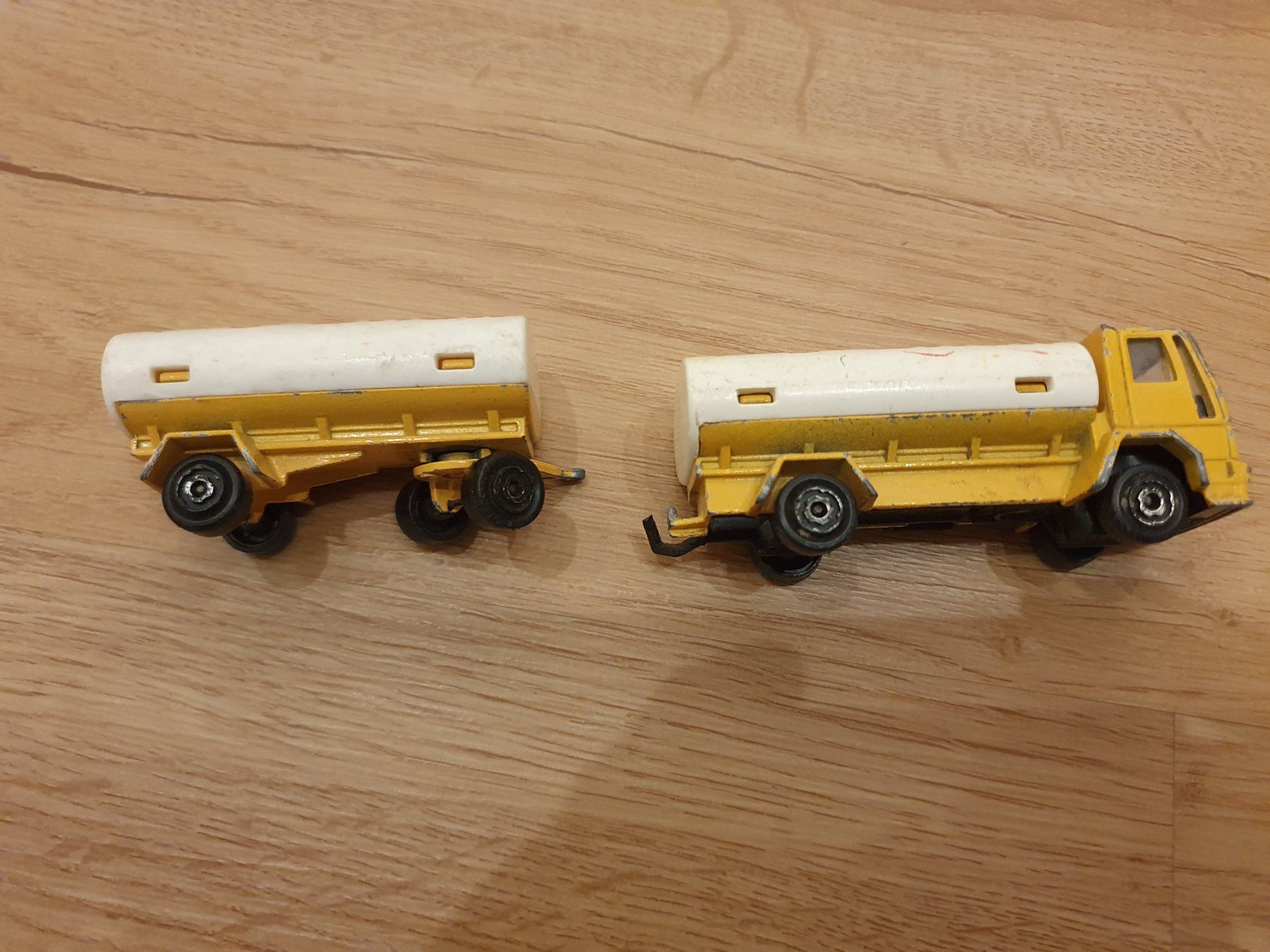 Shell Modellautos: Modellauto: Shell Tanklaster it Ahänger – Gebraucht aus Heinrichswil von frankie19860 5
