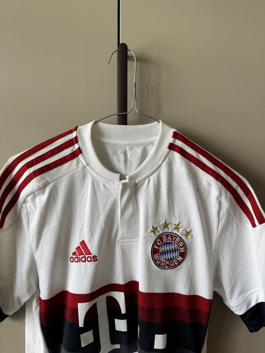 Bayern München Leibchen & Hosen: Bayern Munich Maillot  – Gebraucht aus Châtel-St-Denis von Lou_Hock 1