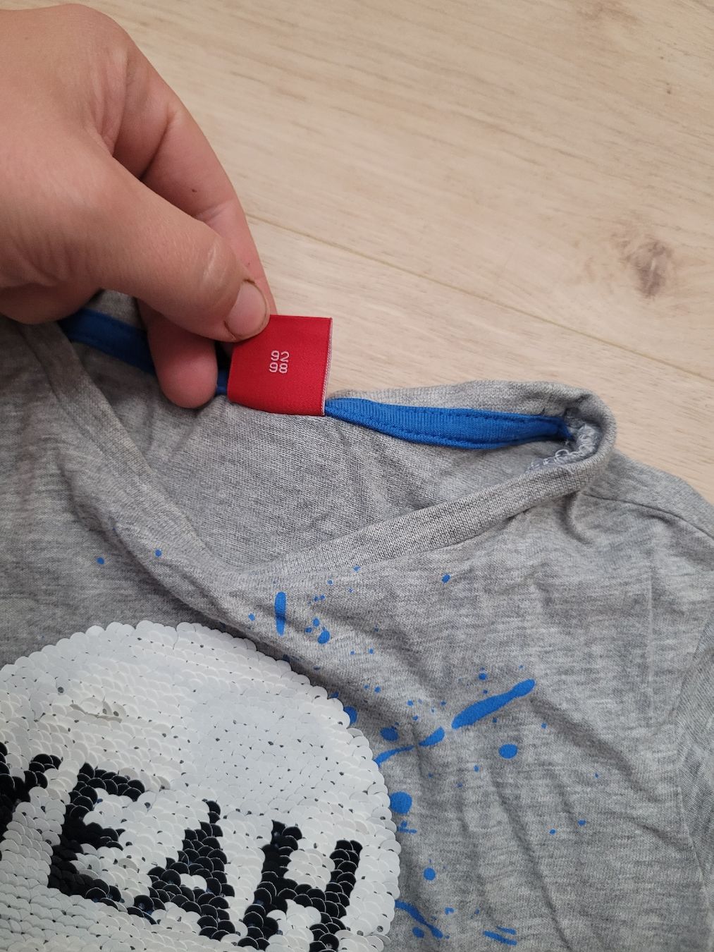 Chemises, T-shirts & Polos: t-shirt Gr. 92/98 – D'occasion à Lupsingen par sta_wgg5 4