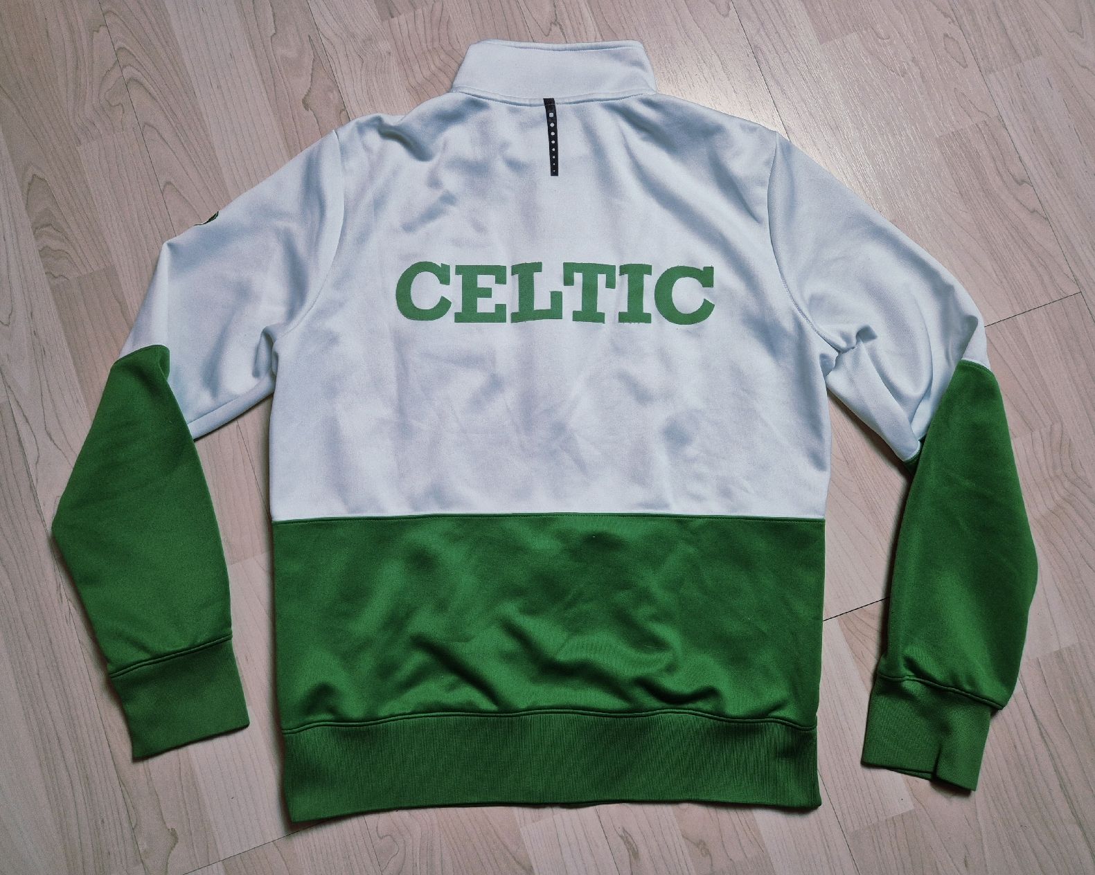 Nike Giacche: Nike 09/10 Celtic Jacke Grösse M – Usato da St. Gallen venduto da CaliSunshine 1