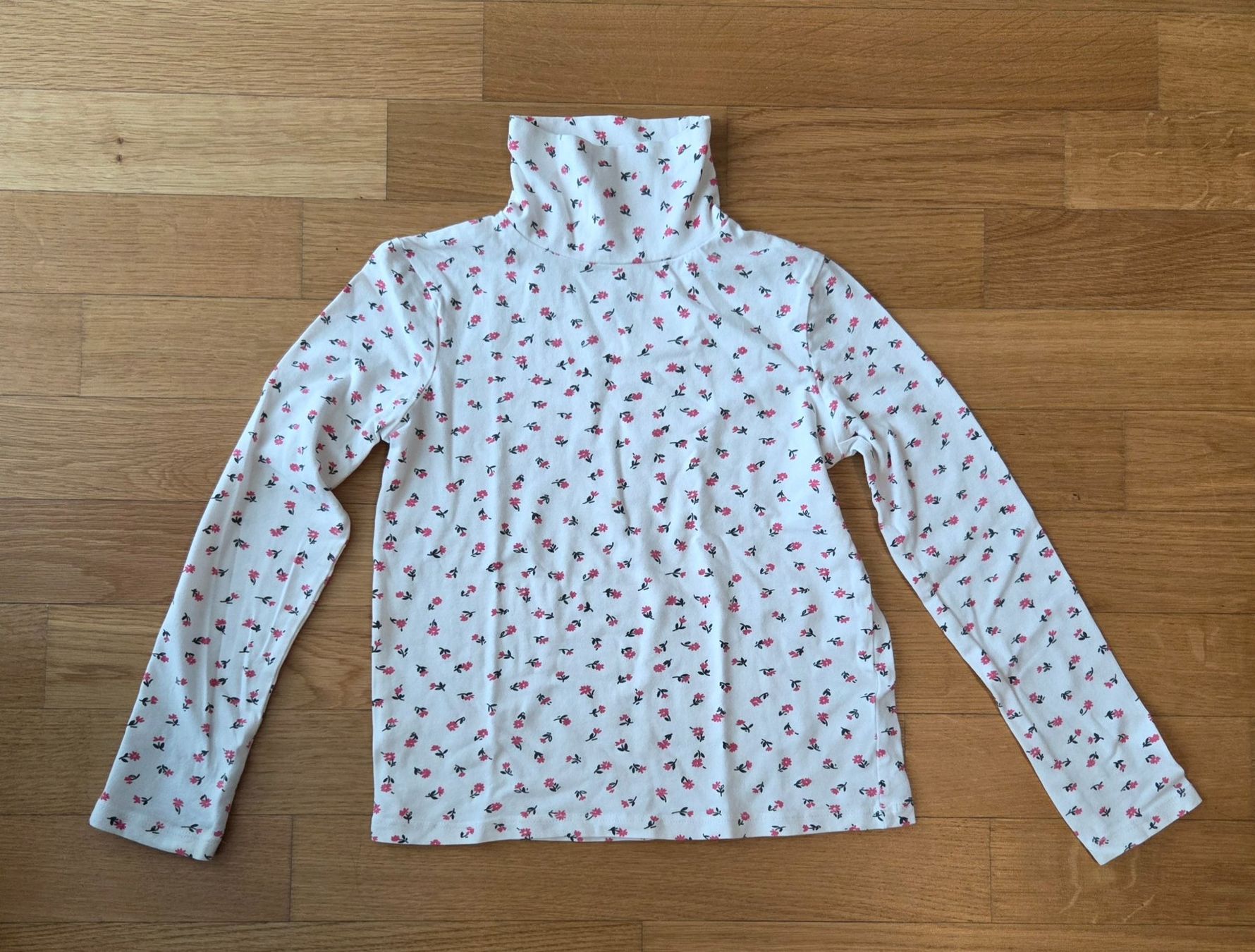 Camicette, T-shirt & Top: Langarmshirt mit Rollkragen Gr. 128 – Usato da Glattpark(Opfikon) venduto da dememora