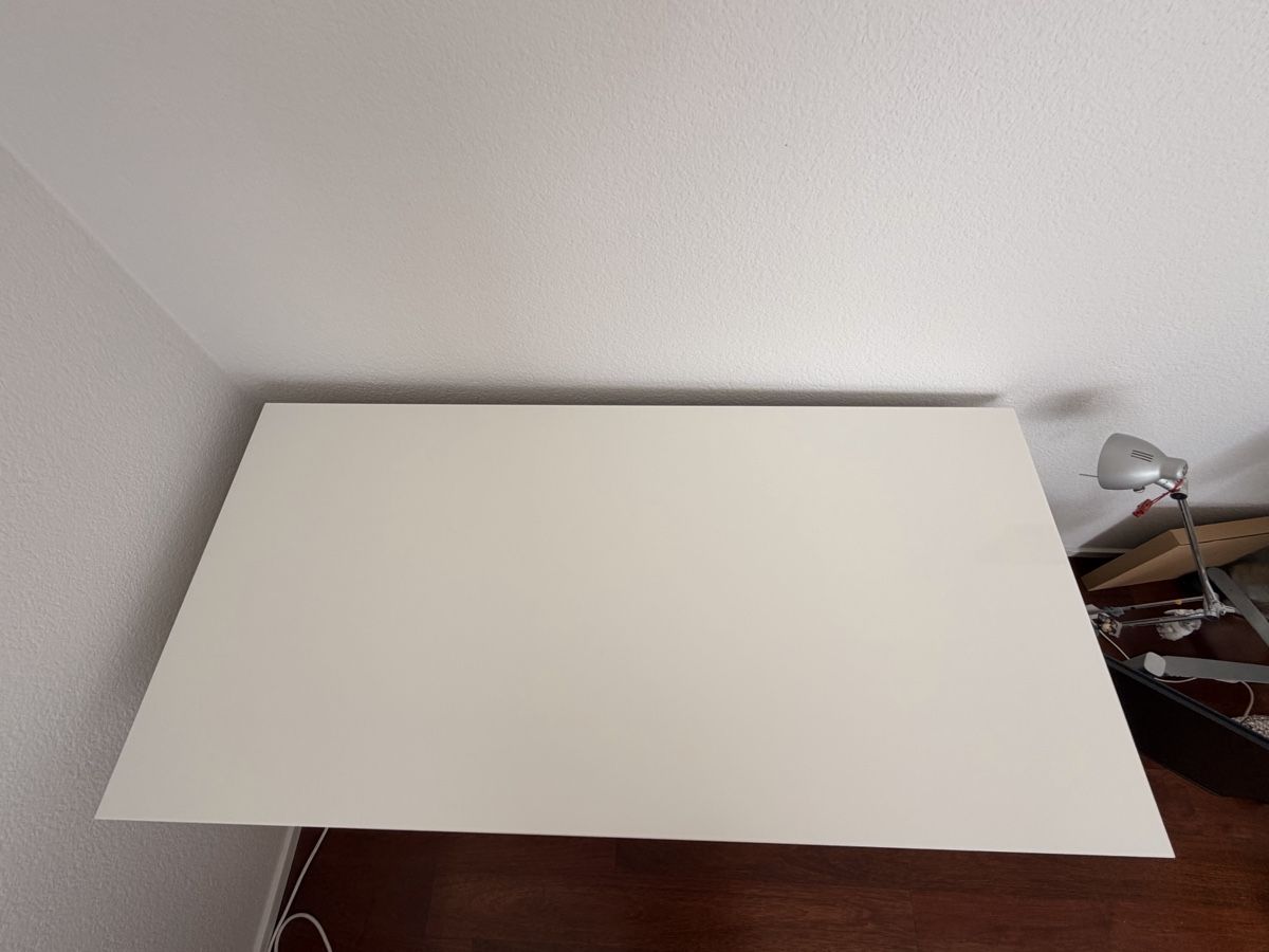 Ikea Scrivanie: Ikea Schreibtisch in weiss  – Usato da Thalwil venduto da j_meyer 2