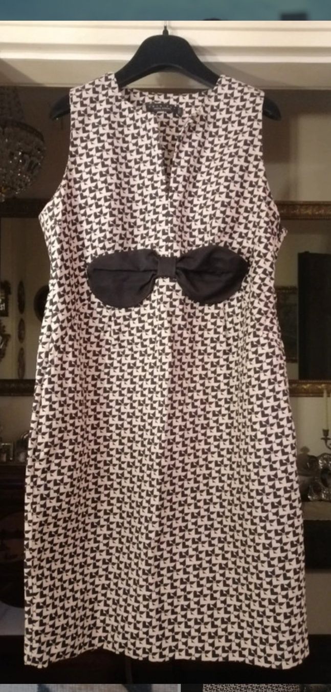 Twin-set Simona Barbieri Kleider: Kleid von Twin Set Gr. L – Gebraucht aus Romanshorn von Hanibal424