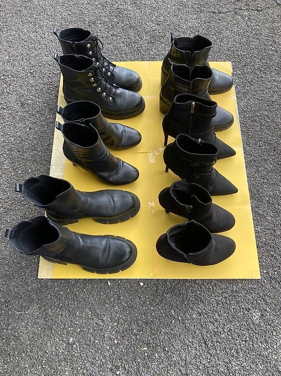 Scarpe da donna: Bottines P 39, 20.00 les 6 paires soignées – Usato da Essertines-Yverdon venduto da RNU11
