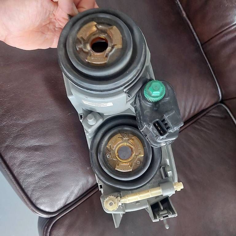 Scheinwerfer: Scheinwerfer Alfa Romeo GTV passt auch Spider – Gebraucht aus Ermenswil von Ingram0 4