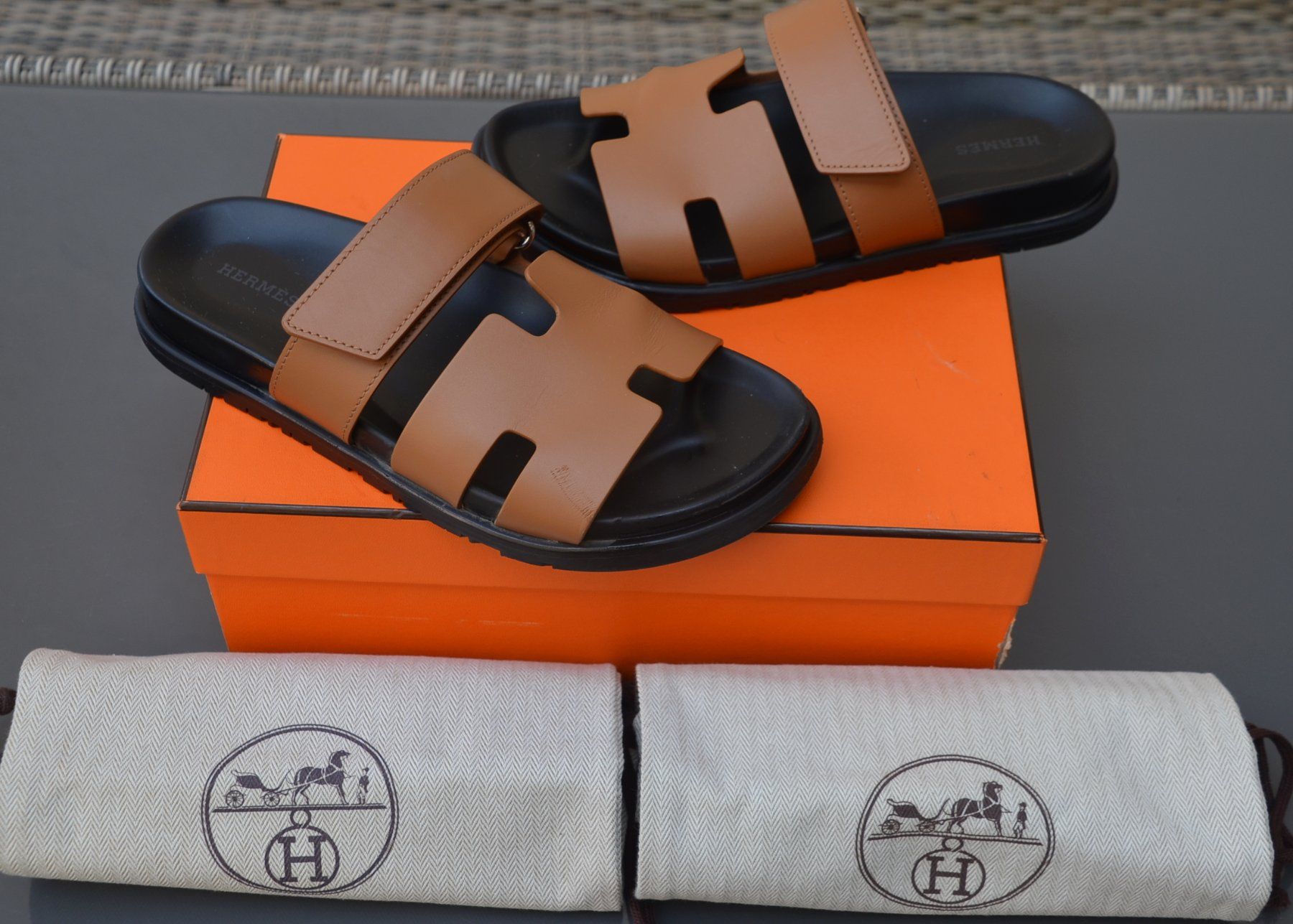 Hermès Scarpe da donna: Hermès Chypre Sandalen / Sandales .39 – Usato da Collonges venduto da Auganien 1