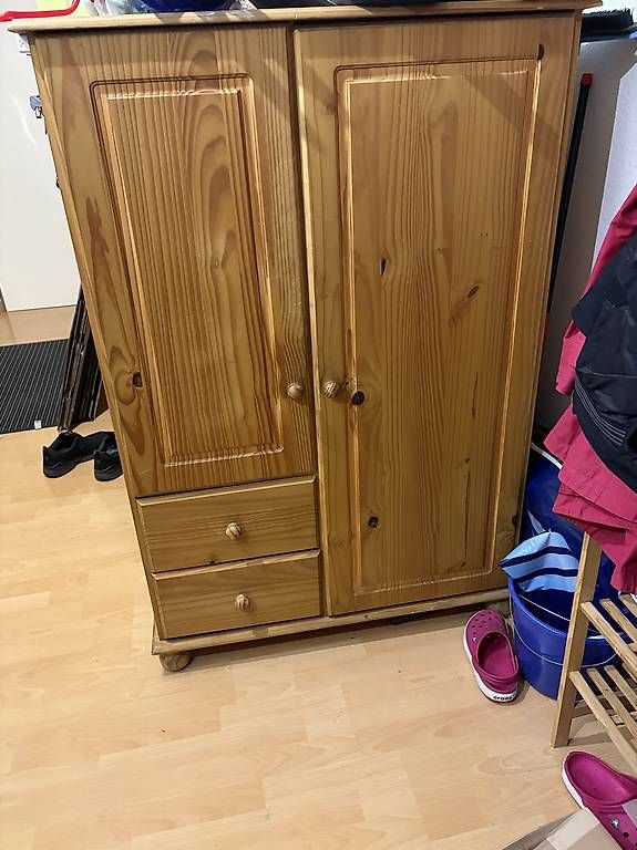 Armadi: Kleiner Kleiderschrank – Usato da Rorschach venduto da Isabell083