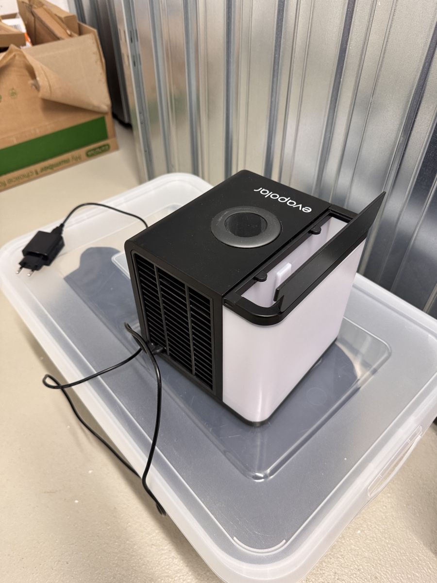 Condizionatori: EvaLIGHT Plus EV-1500 Personal Air Cooler - Like New! – Usato da Zürich venduto da Curtins 1