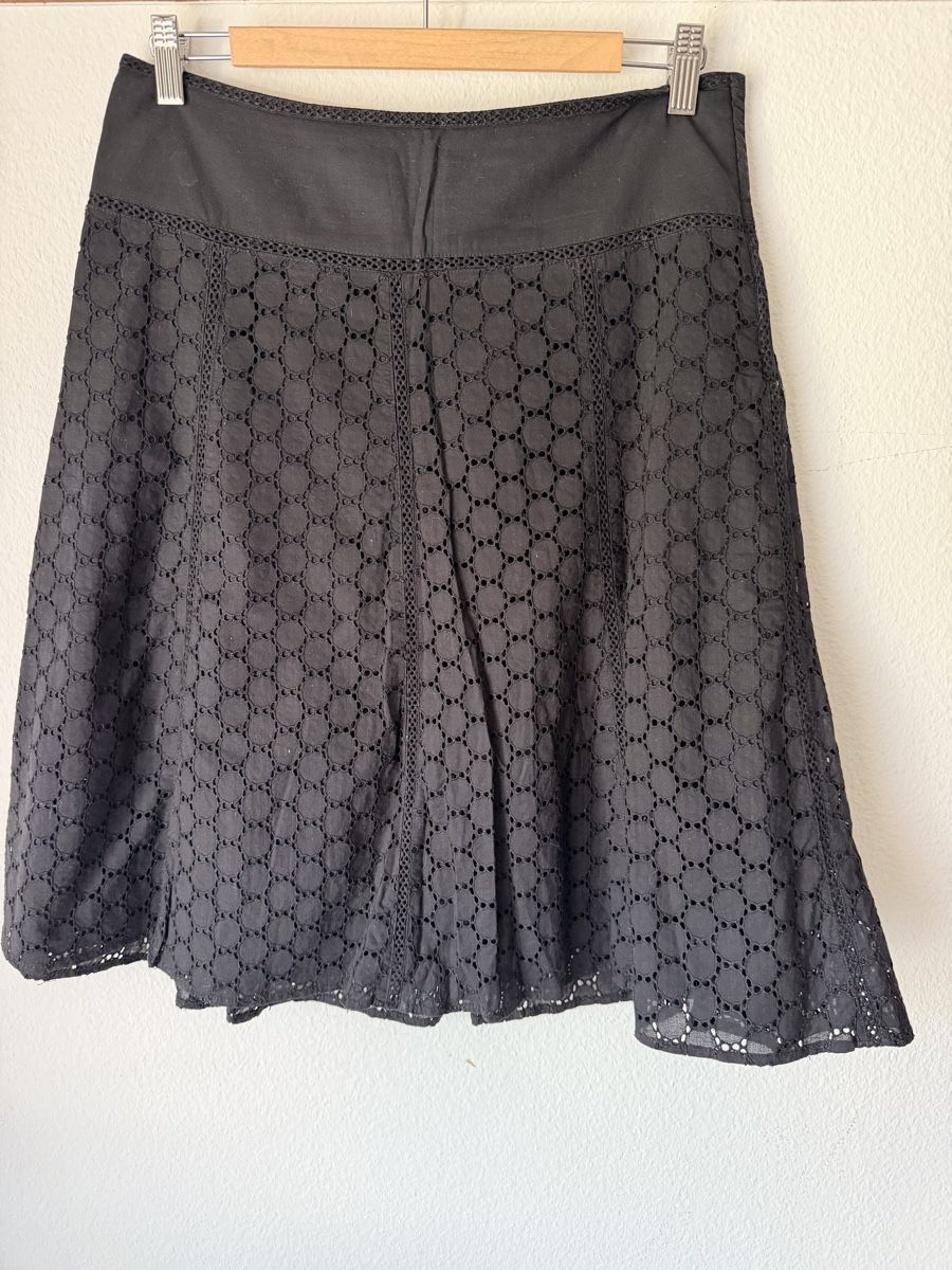 H&M Gonne: H&M Black Broderick  Skirt  – Usato da Oberwil b. Zug venduto da fis_2wtq