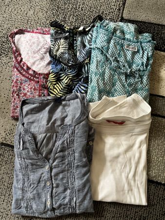 Damen Oberteile 5 Stk. M Grösse gemischt guter Zustand
